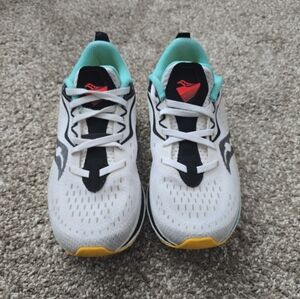 Saucony Endorphin Speed 2 size 7